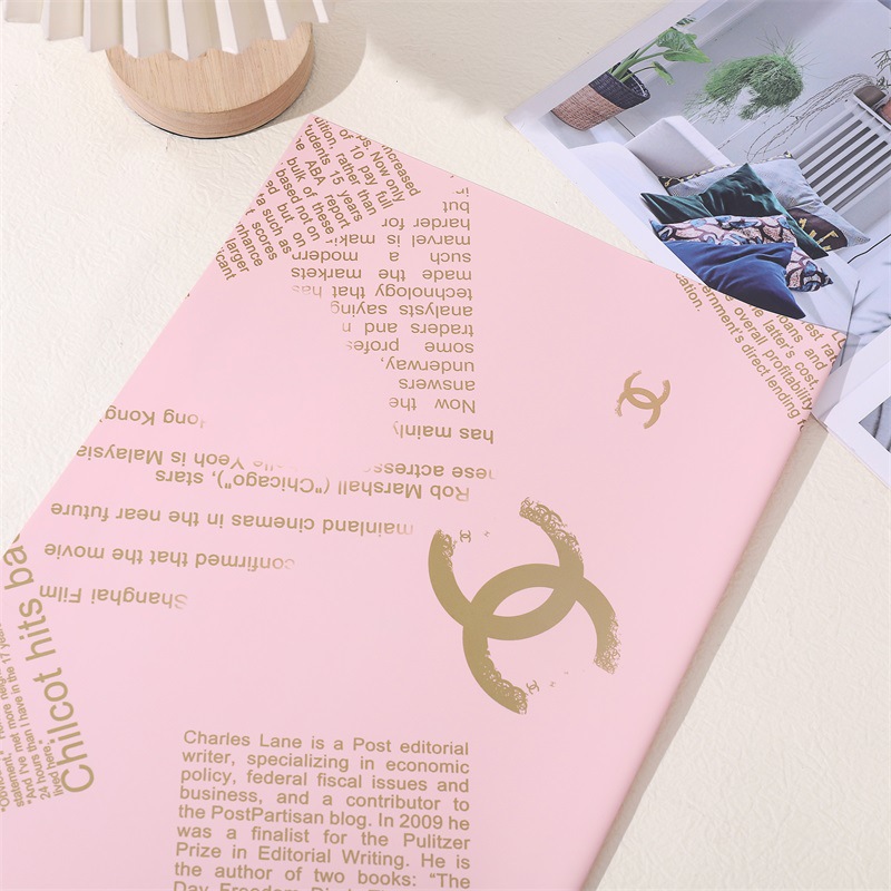 Kertas kado merk chanel