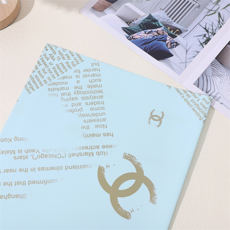 Kertas kado merk chanel