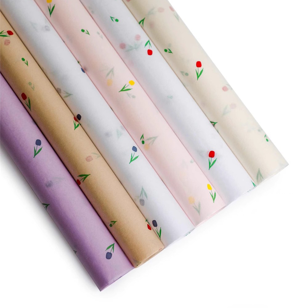 Kertas kado buket tebal dengan tulisan artistik