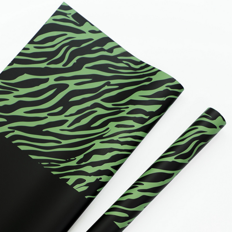 Kertas pembungkus bunga enam warna dengan motif zebra
