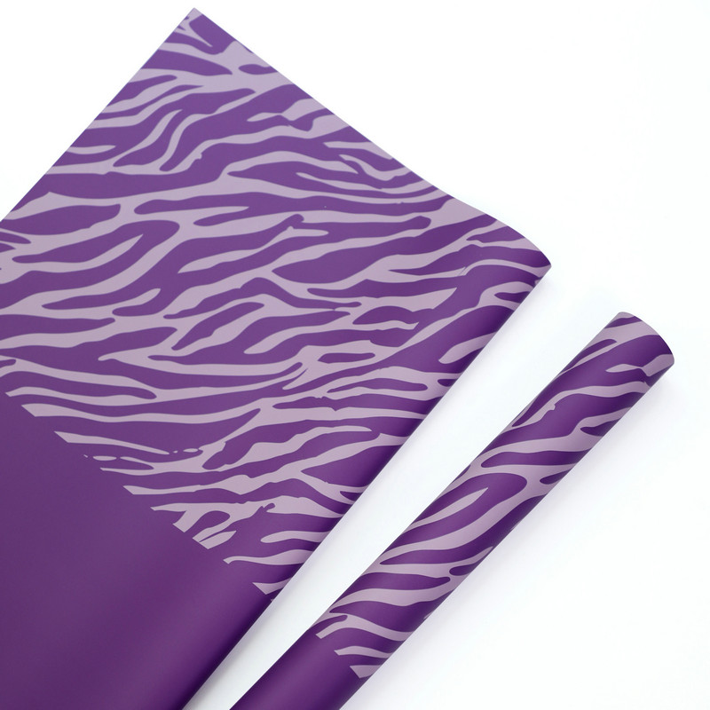 Kertas pembungkus bunga enam warna dengan motif zebra