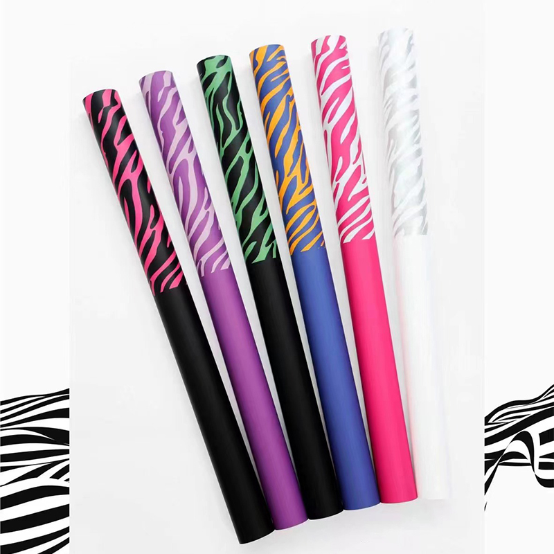 Kertas pembungkus bunga enam warna dengan motif zebra